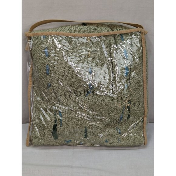 Sutton Place Home Collection Chain Stitch Boucle Luxury Throw 40"X68" Green - Picture 7 of 7